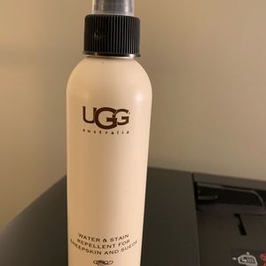 Ugg Australia water and stain repellent for sheepskin and suede